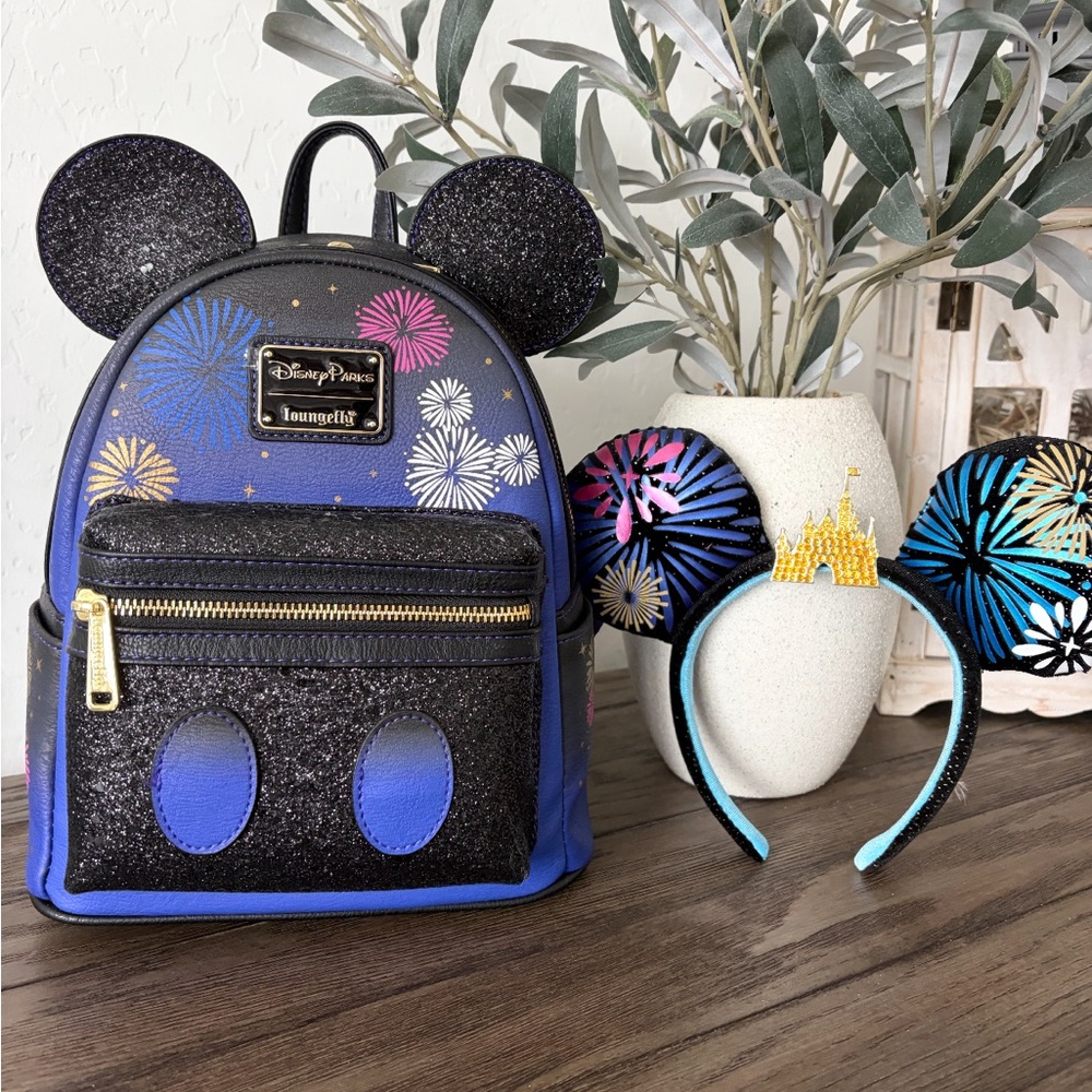 Walt DisneyWorlds 50th Anniversary Main attraction Loungefly Backpack & Ears